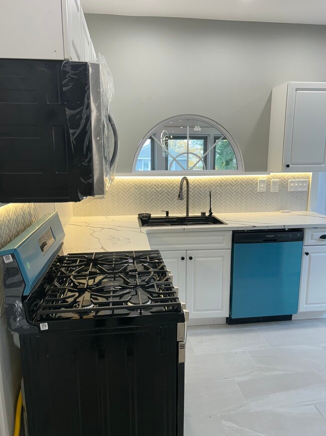 Photo - 74 Delaware Ave