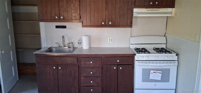 Building Photo - 66 Monsey Heights Rd