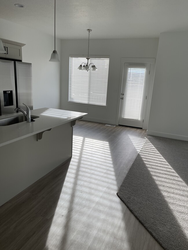 Photo - 1099 N Ledger Dr