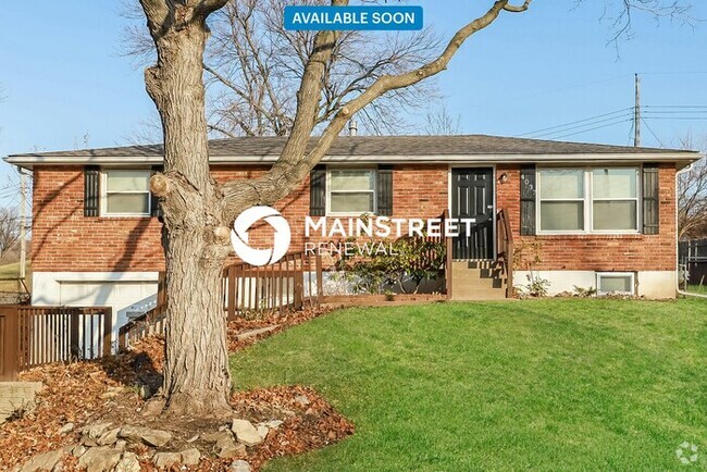 Building Photo - 4037 N Spruce Ave Rental