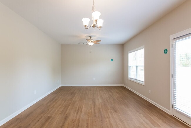 Photo - 22 Castlemoor Loop