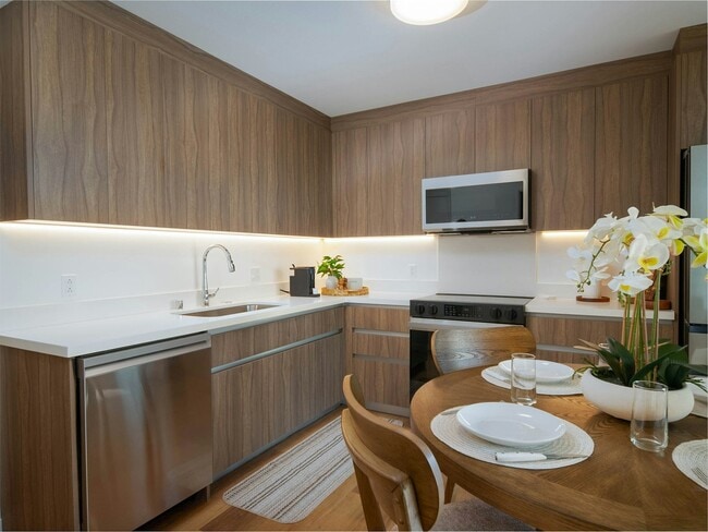 Photo - 1515 Liona St Unit 4203