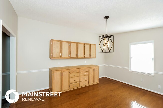 Photo - 18 Rock Crest Cir SE