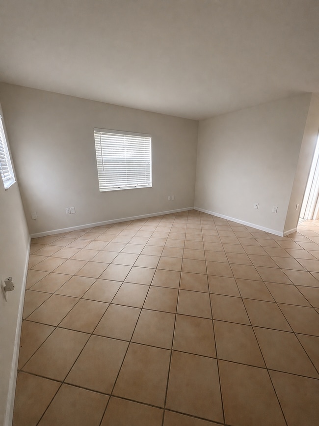 504 Santander Ave