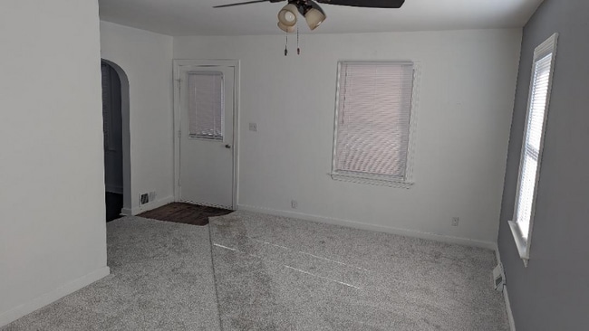 Photo - 2223 Taft St