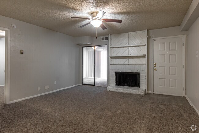 2BR, 1BA - 861SF - Living Room - Santa Fe Apartments