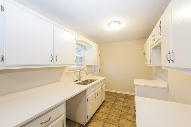 Photo - 4793 Northwood Hills Dr