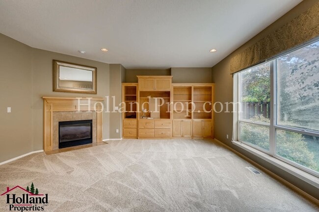 Photo - Spacious & Stylish 4-Bedroom Home in Desirable Northwest Portland