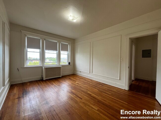 Photo - 1687 Commonwealth Ave Unit 40