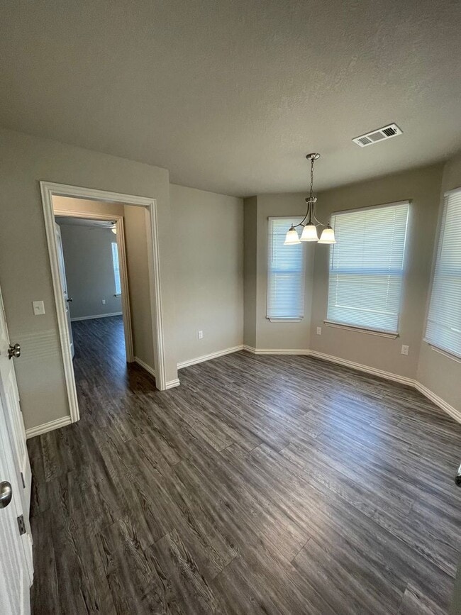 Photo - Close to school/ Granite countertop