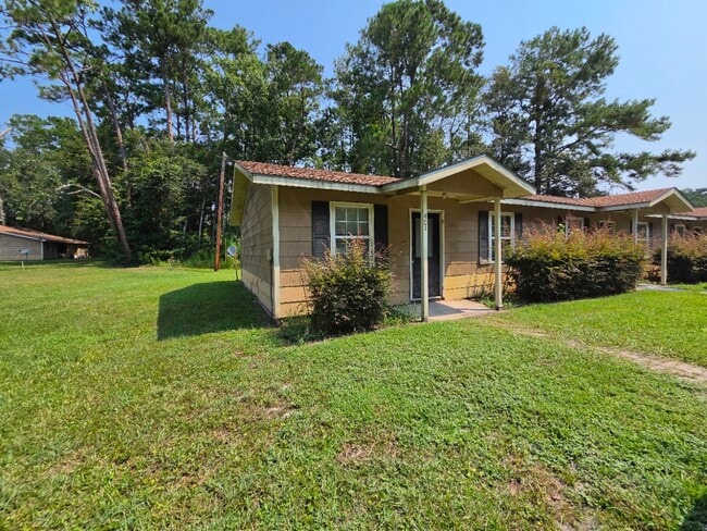 Building Photo - 401 E Lawnwood Ave