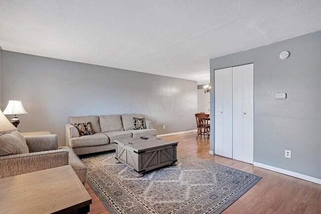 Photo - 7113 Golding Dr