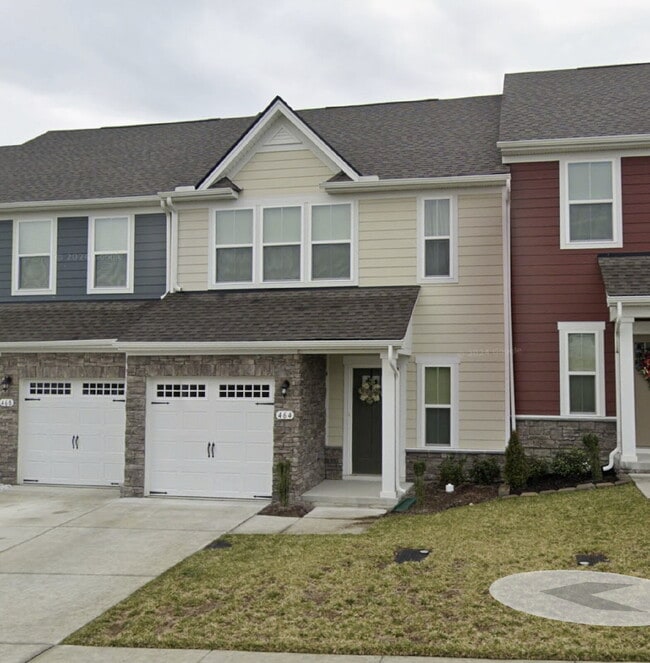 Building Photo - Spacious Townhome Offering Comfort, Style, and Prime Nashville Convenience