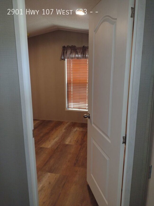 Photo - 2901 TX-107