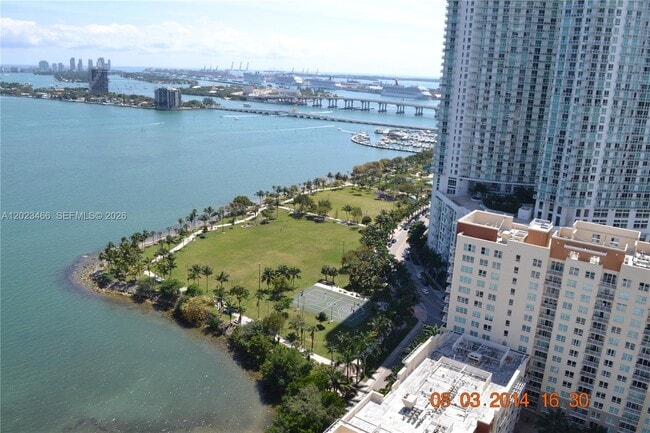 Building Photo - 2020 N Bayshore Dr Unit 2805