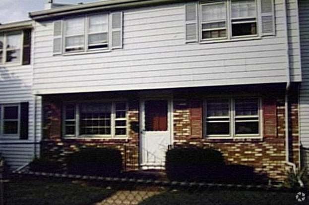Building Photo - 30 Rosemary St Rental