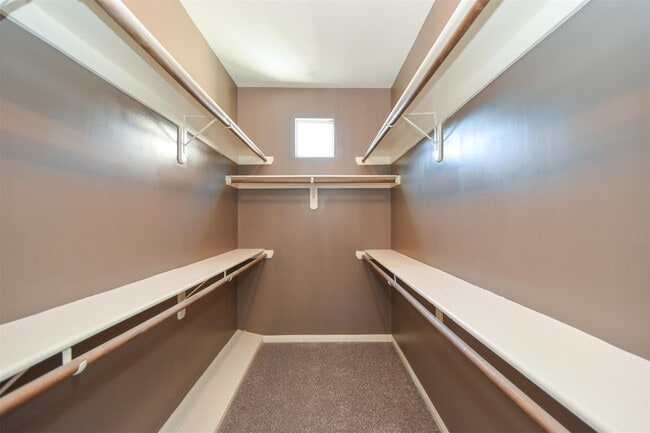 Photo - 1141 W 24th St