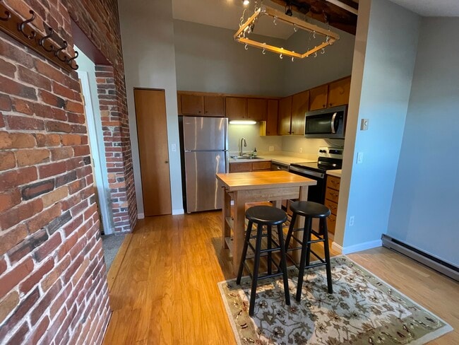 Photo - 269 Commercial St Unit 5F