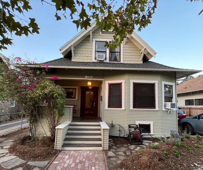 Photo - 133 E Ave 42