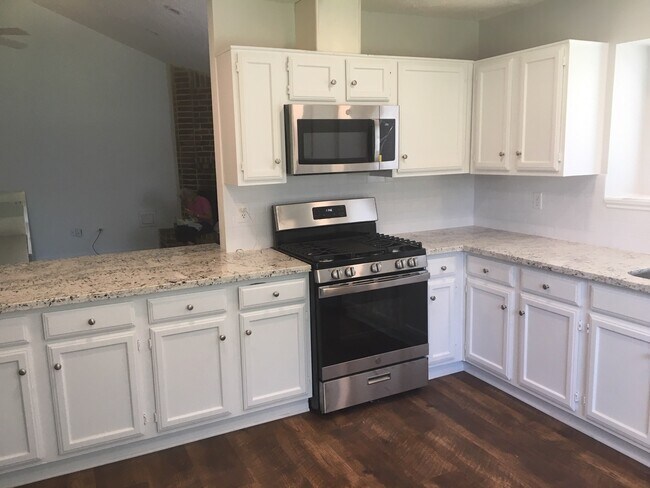 Photo - 2618 Olster Dr