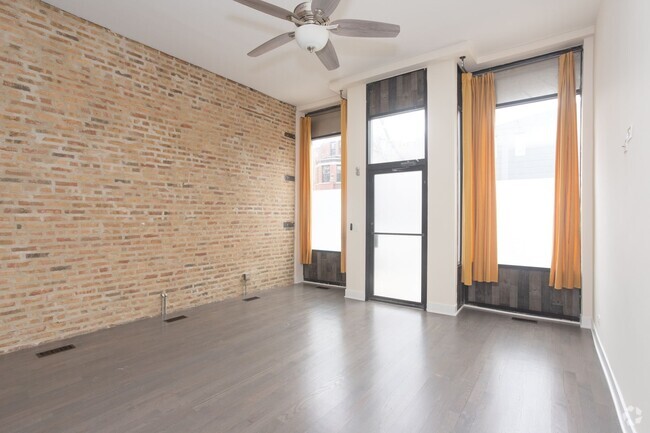 Building Photo - 2047 N Hoyne Ave Unit GS Rental