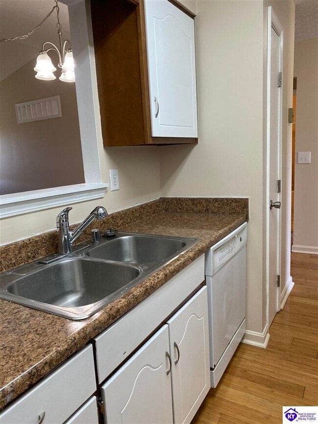 Photo - 505 Independence Ct