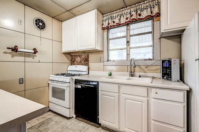 Photo - Available for Lease!! Live in a unique piece of Stillwater history!