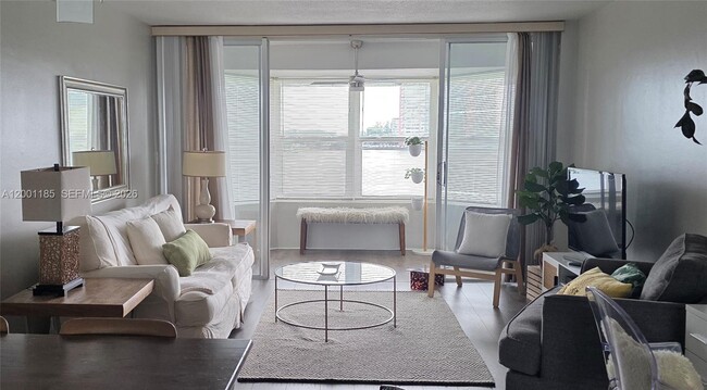 Photo - 1350 NE 191st St Unit B306