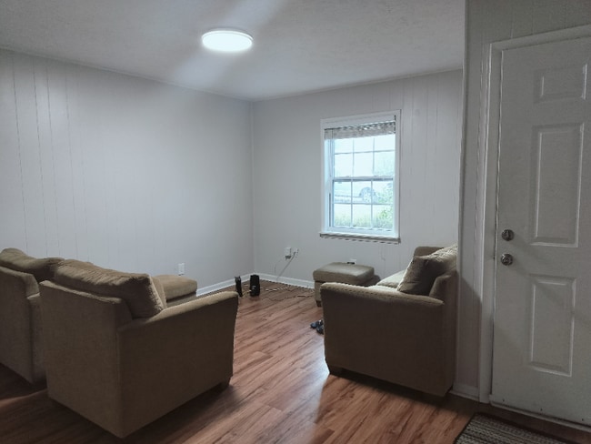 Photo - 906 E Magnolia Ave