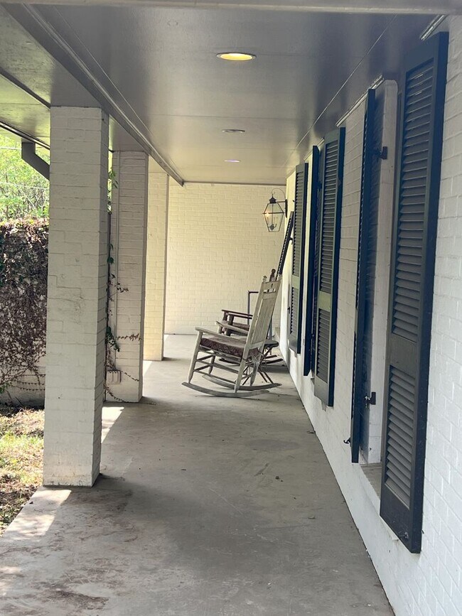 Photo - Beautiful Home on Esplanade across from Go...