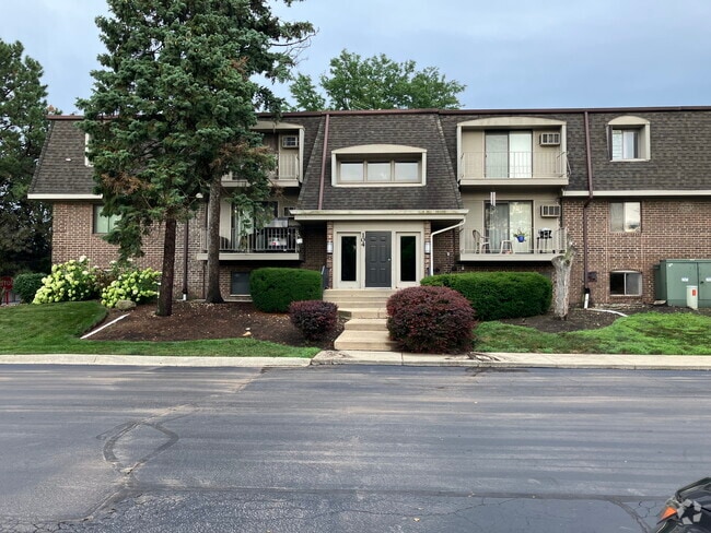 Building Photo - 104 E Bailey Rd Unit G Rental