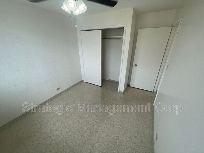 Photo - 1735 Young St Unidad H