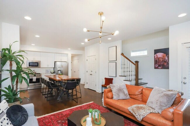 Photo - 2208 Elliott Ave Unit ID1302203P