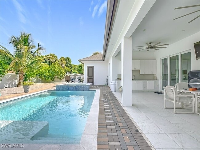 Photo - 1806 41st St SW