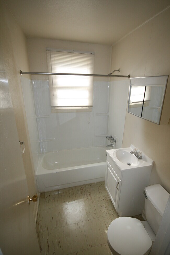 Photo - 2300 Rose Dr Apartamentos Unidad 2300 Rose