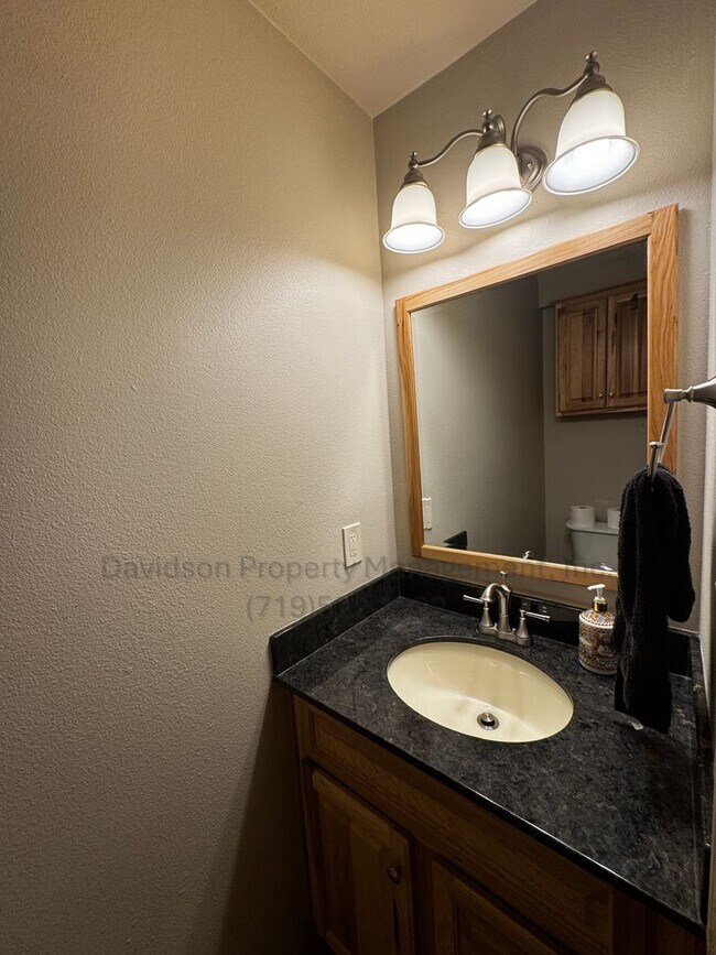 Photo - Cozy Updated 2 Bedroom Townhouse Near UCCS