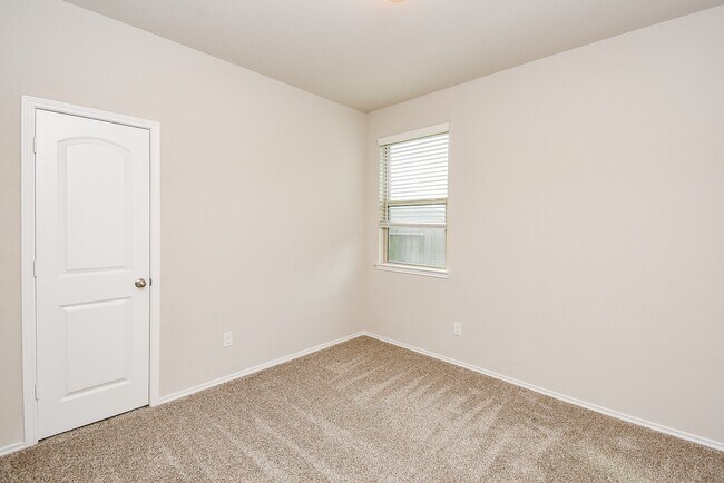 Photo - 5530 Redwood Summit Ln