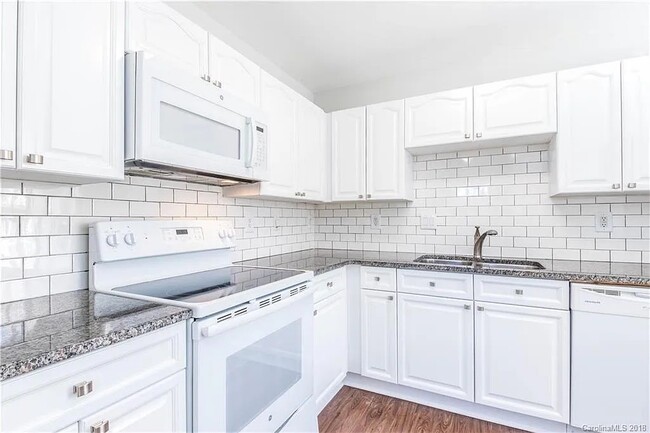 Photo - 3715 Melrose Cottage Dr