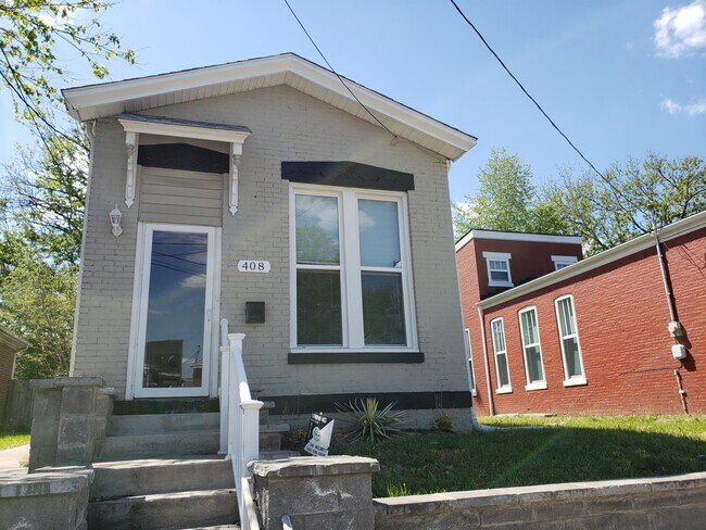 Photo - 408 Dr W. J. Hodge St House