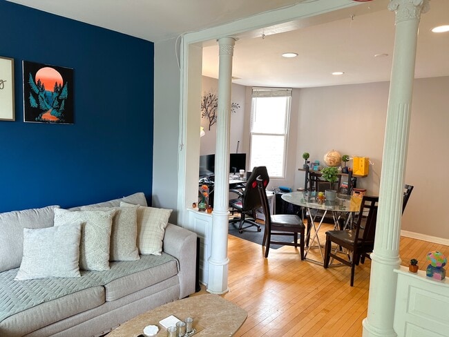 Photo - 1645 N Mozart St Unit #2 Top Floor