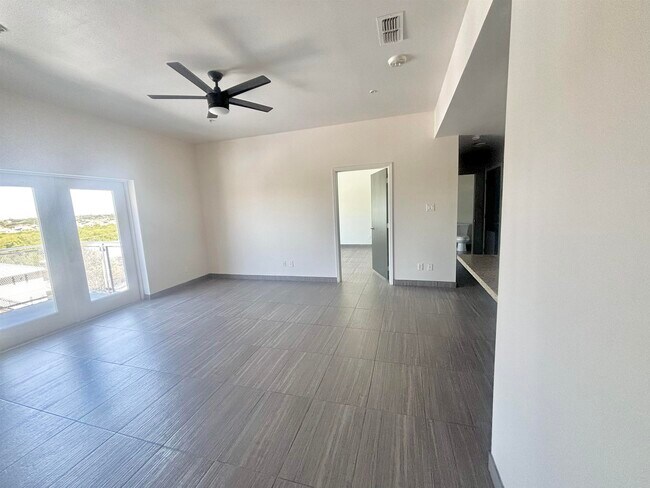 Photo - 502 Shiloh Dr Unit 403 W