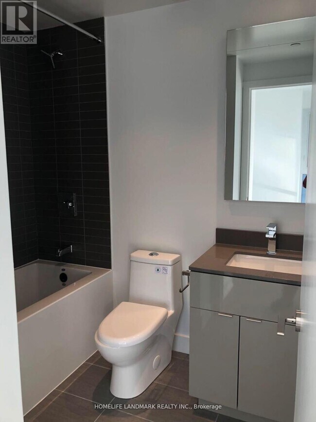 Photo - 7 Grenville St Unit 4611