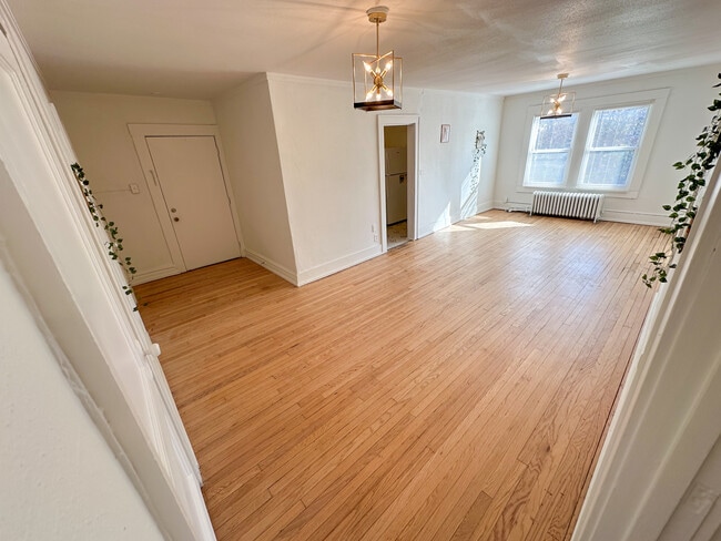 Photo - Kingman Blvd Apartments