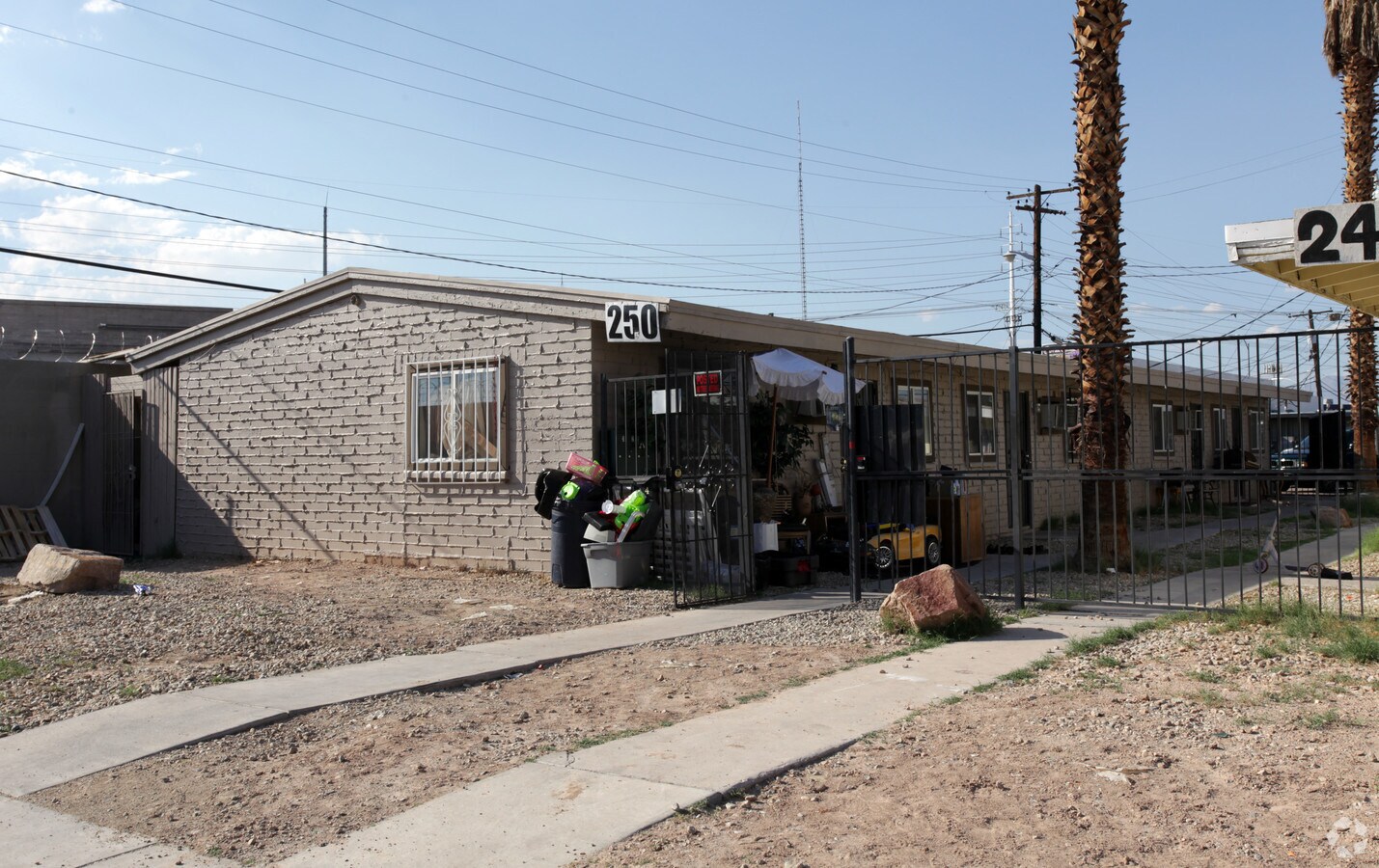 Photo - 250 W Philadelphia Ave