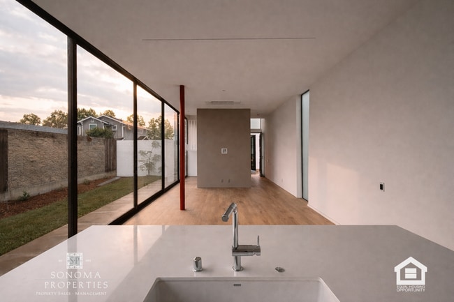 Photo - 1211-1213 Broadway Unidad 1211 Broadway