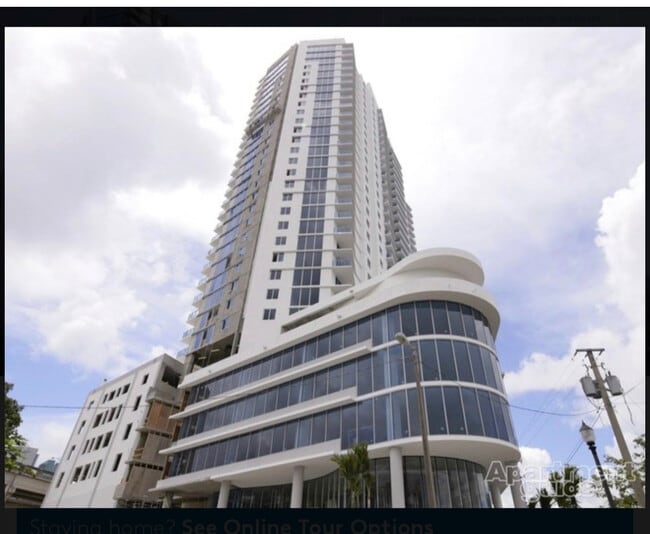 Photo - 133 NE 2nd Ave Unidad 911