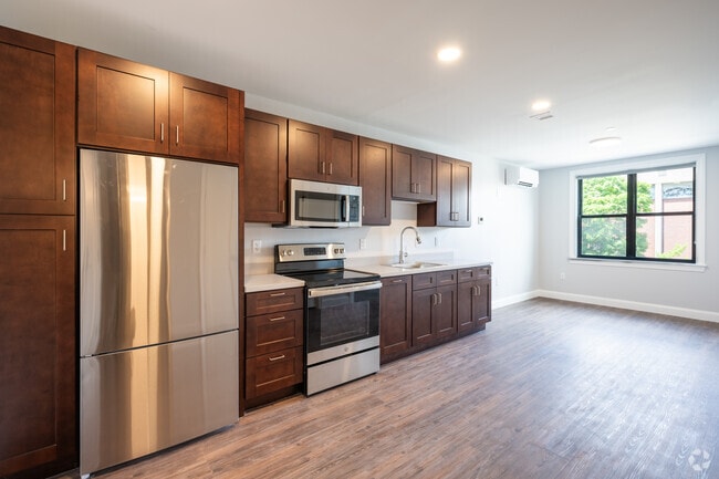 Unit 2- Kitchen/Dining Room