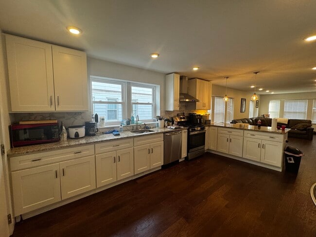 Photo - 79 Bailey Rd Apartment Unit 1