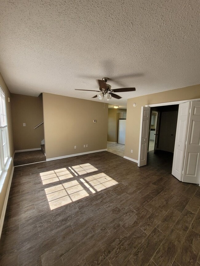 Photo - 101-103Mario Unit 101