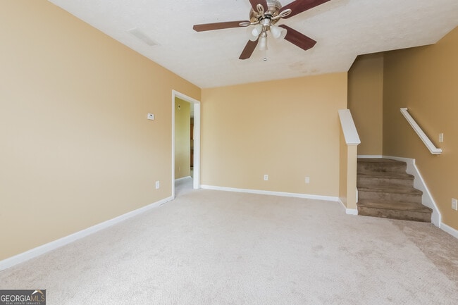 Photo - 101 Bradesbury Ln